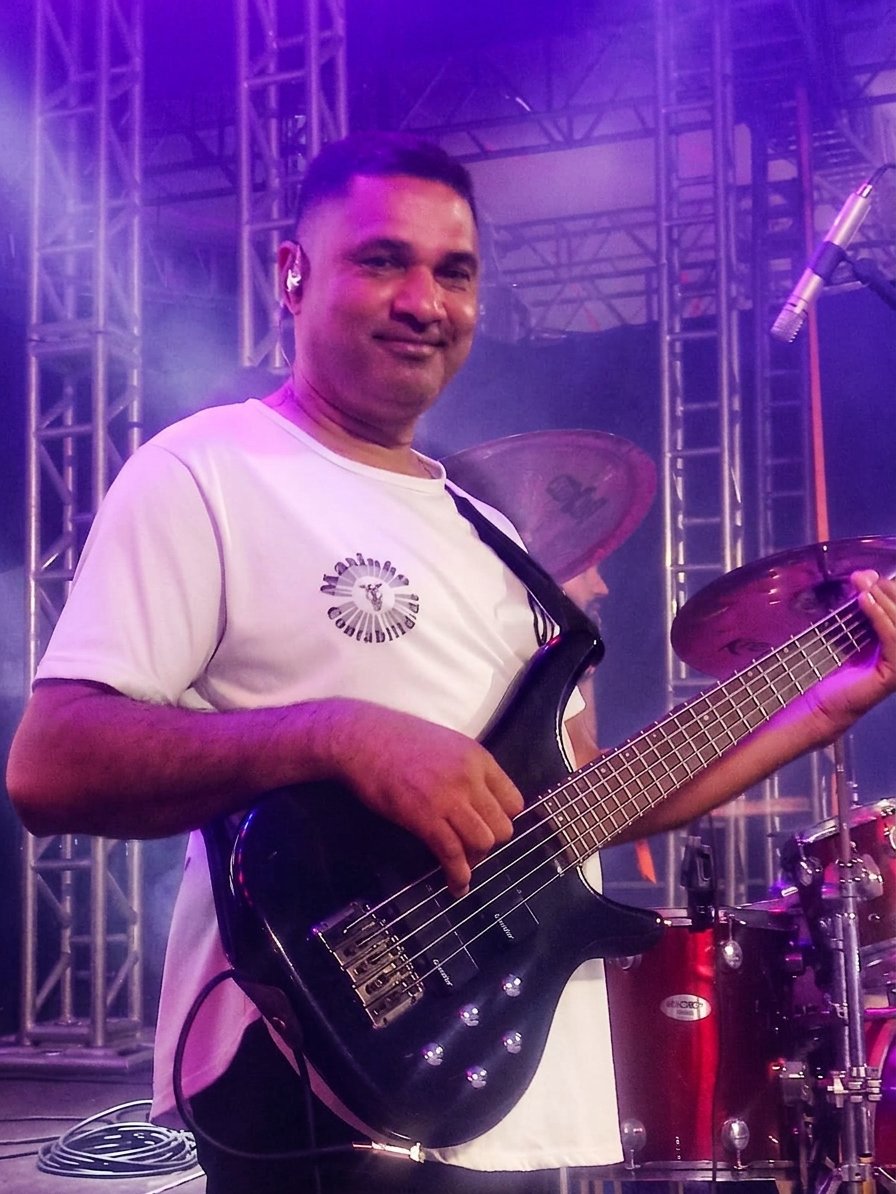 Músicos no palco